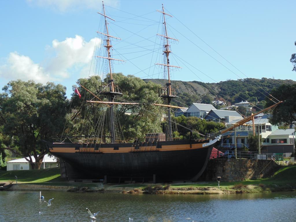 Albany Bayview Lodge Yha Bagian luar foto